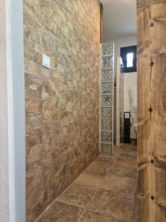 El Nido Del Aguila Hotel Las Gacelas, Becerril Бесерриль-де-ла-Сьерра Экстерьер фото